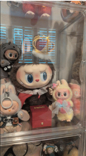 POPMART Labubu THE MONSTERS Let's Checkmate Series-Vinyl Plush Hanging Card photo review