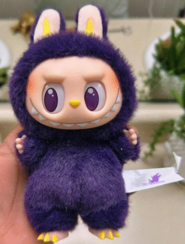 POPMART  LABUBU PRONOUNCE  WINGS OF FORTUNE Vinyl Plush Hanging Card photo review