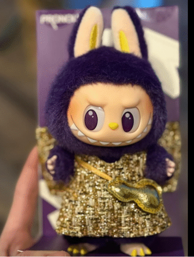 POPMART  LABUBU PRONOUNCE  WINGS OF FORTUNE Vinyl Plush Hanging Card photo review