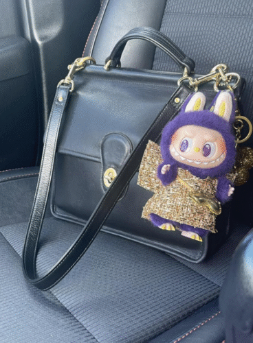 POPMART  LABUBU PRONOUNCE  WINGS OF FORTUNE Vinyl Plush Hanging Card photo review