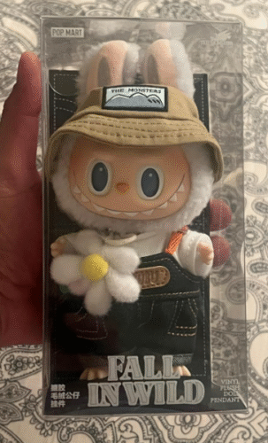 POPMART Labubu THE MONSTERS FALL IN WILD SERIES-Vinyl Plush Doll Pendant photo review
