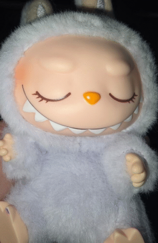 POPMART THE MONSTERS LABUBU Have a Seat Vinyl Plush Blind Box photo review