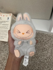 POPMART THE MONSTERS LABUBU Have a Seat Vinyl Plush Blind Box photo review