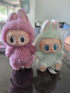 POPMART THE MONSTERS LABUBU Have a Seat Vinyl Plush Blind Box photo review