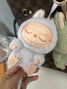 POPMART THE MONSTERS LABUBU Have a Seat Vinyl Plush Blind Box photo review