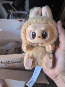 POPMART THE MONSTERS LABUBU Have a Seat Vinyl Plush Blind Box photo review