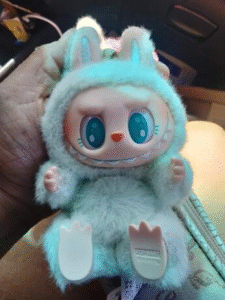 POPMART THE MONSTERS LABUBU Have a Seat Vinyl Plush Blind Box photo review