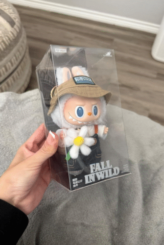 POPMART Labubu THE MONSTERS FALL IN WILD SERIES-Vinyl Plush Doll Pendant photo review