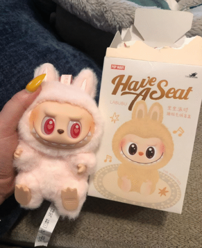 POPMART Labubu THE MONSTERS - Have a Seat Vinyl Plush Blind Box photo review