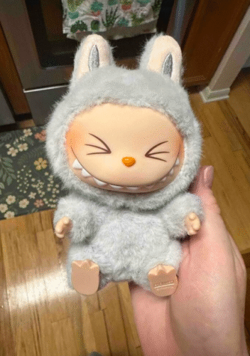 POPMART THE MONSTERS LABUBU Have a Seat Vinyl Plush Blind Box photo review