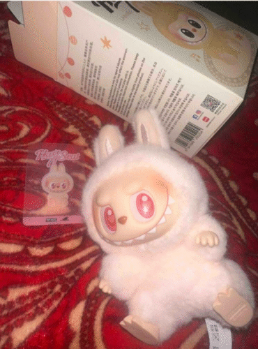 POPMART THE MONSTERS LABUBU Have a Seat Vinyl Plush Blind Box photo review